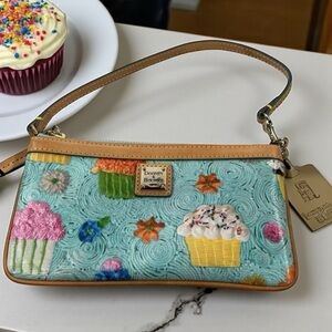 Dooney & Bourke Leather Cupcake Wristlet EUC